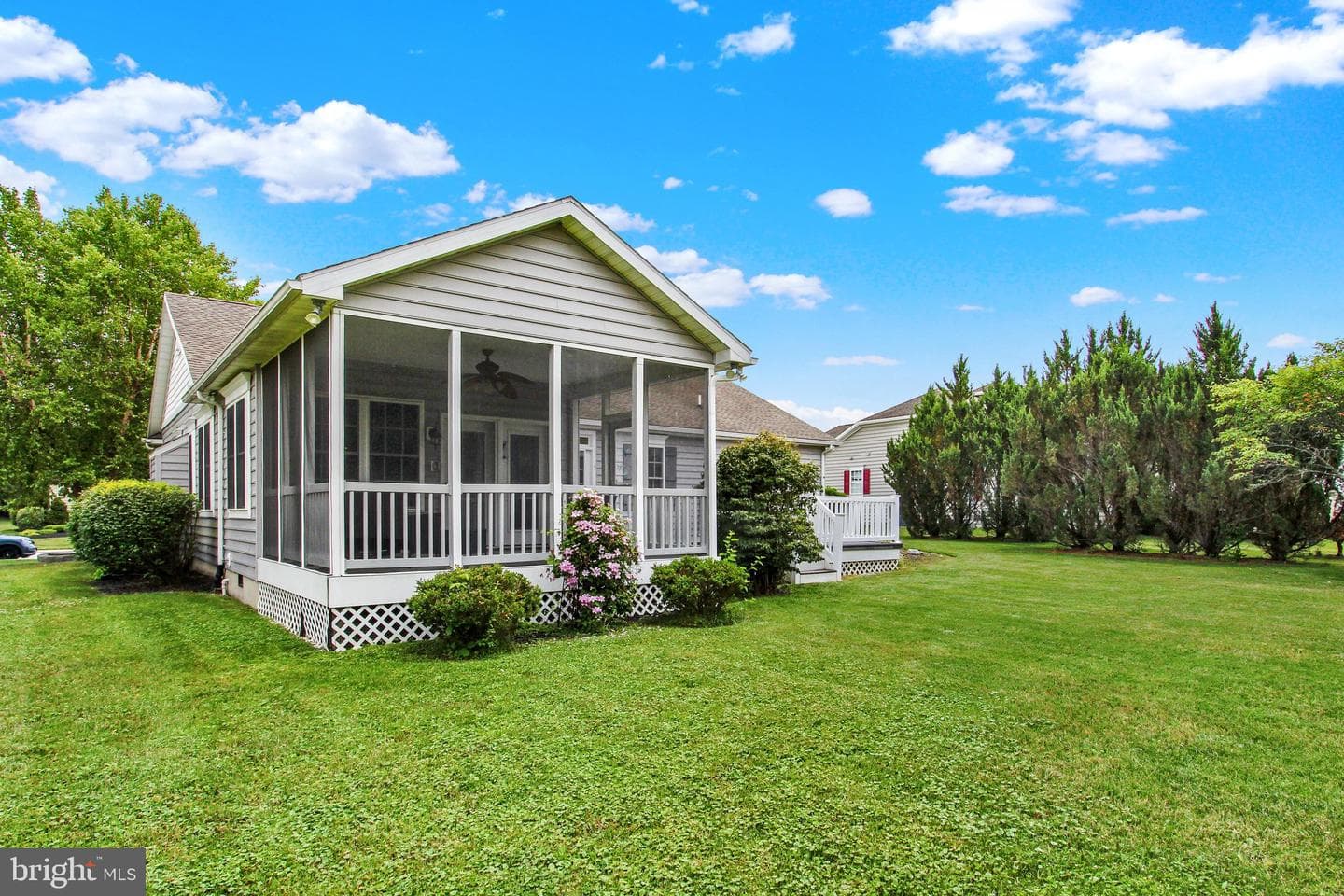 50 Bristol Drive photo 25