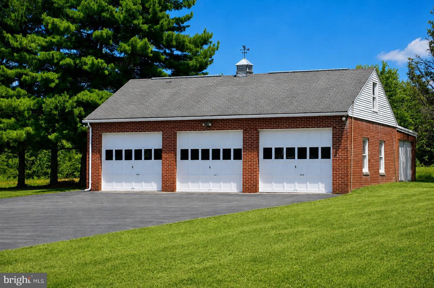 62 W Hanover Street photo 10