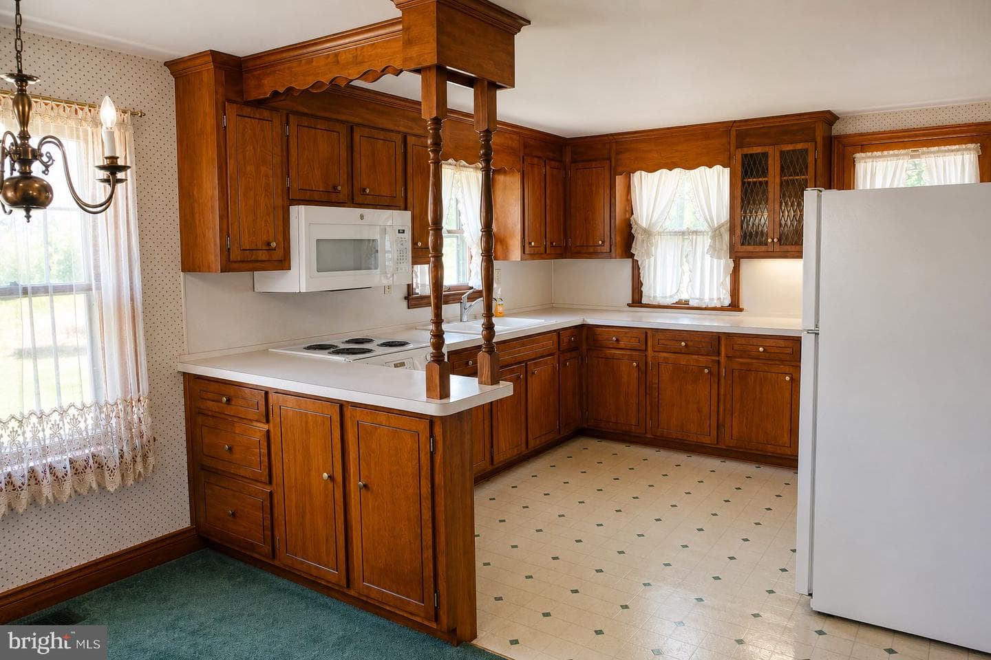 62 W Hanover Street photo 21