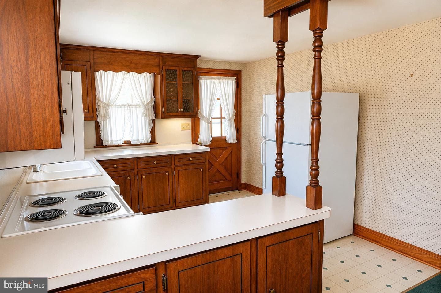 62 W Hanover Street photo 25