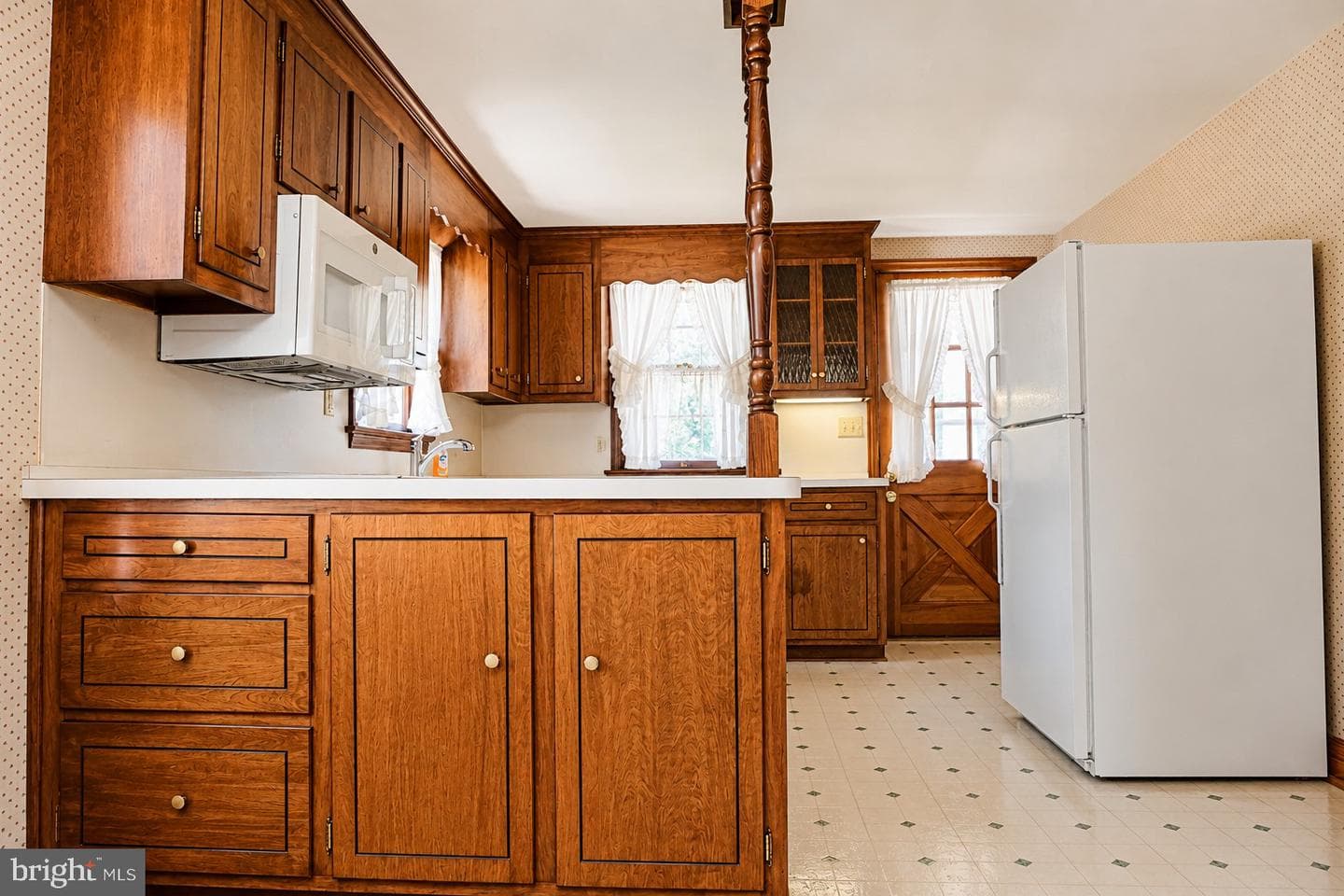 62 W Hanover Street photo 26