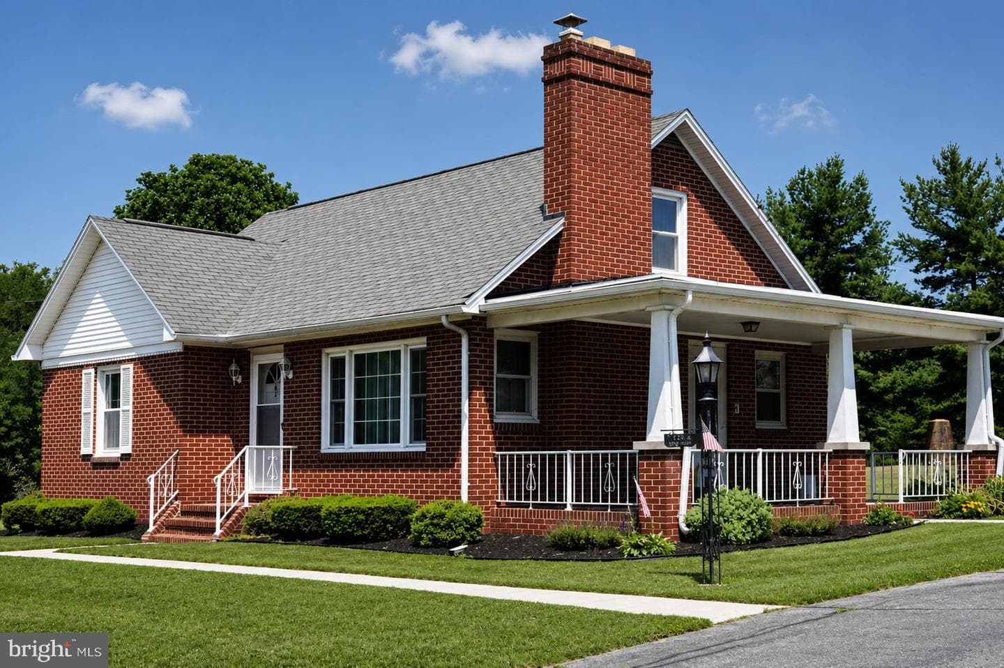 62 W Hanover Street photo 3