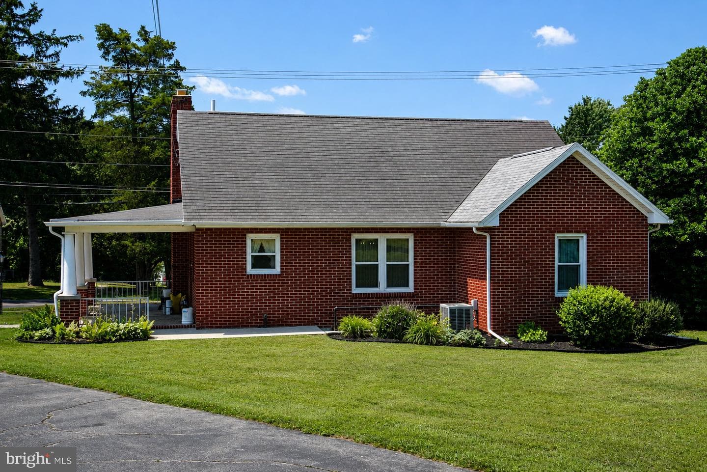 62 W Hanover Street photo 66
