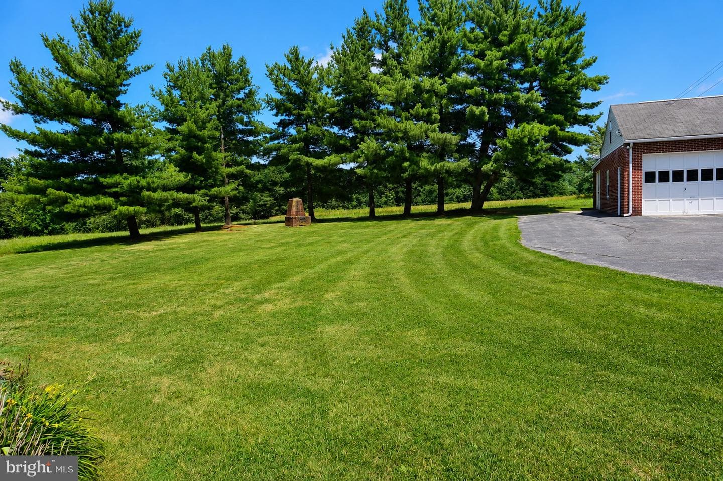 62 W Hanover Street photo 68