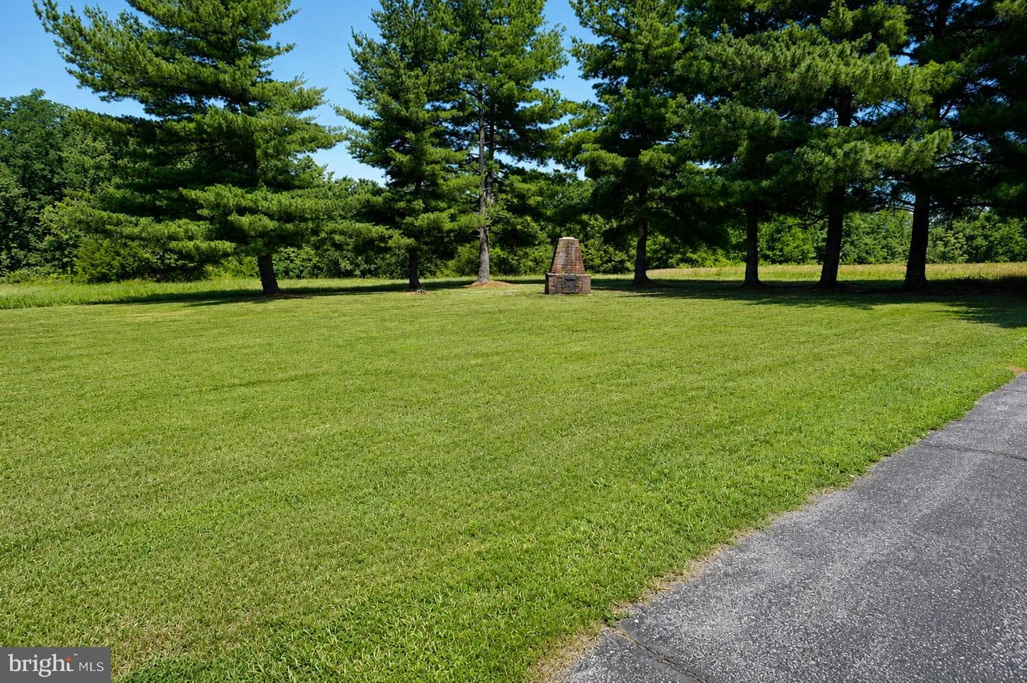 62 W Hanover Street photo 69