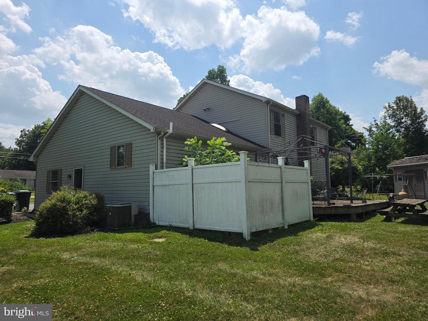11 Longstreet Drive photo 7