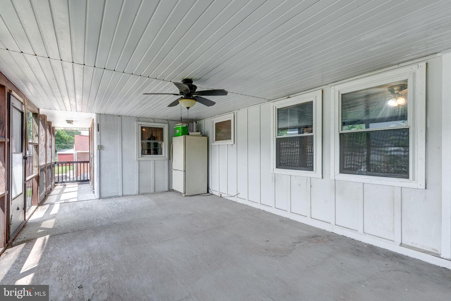 231 E High Street photo 9