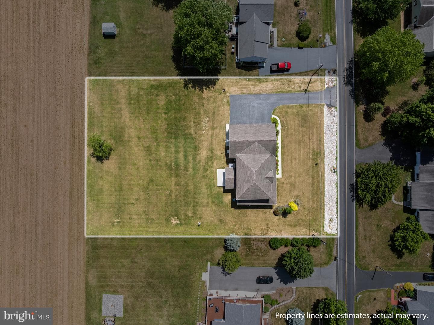 690 Grant Drive photo 56