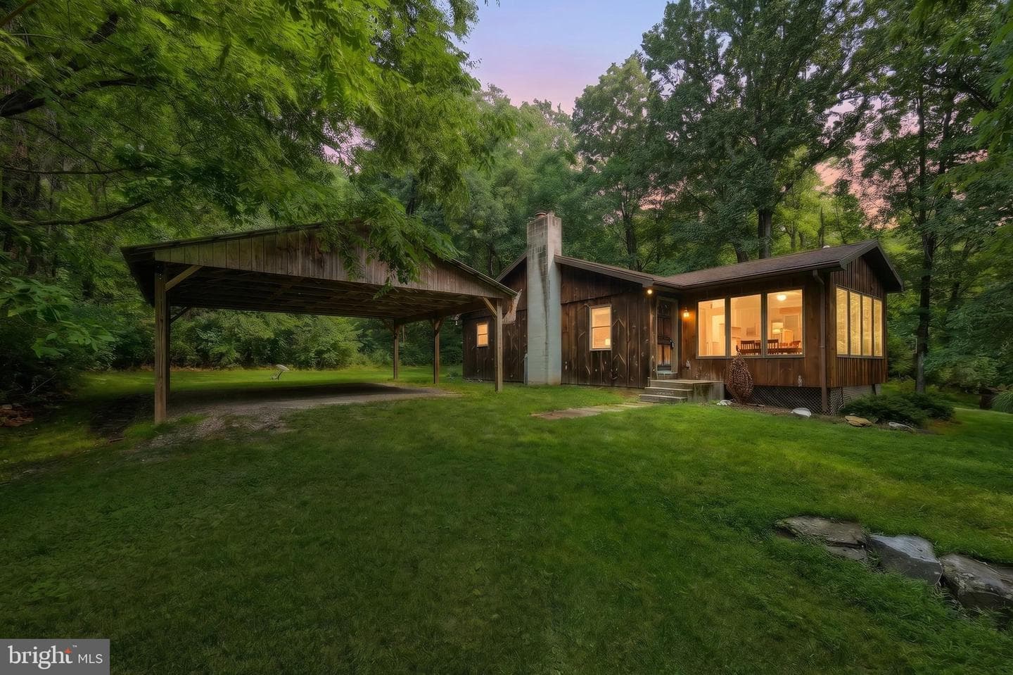 345 Moritz Road photo 3