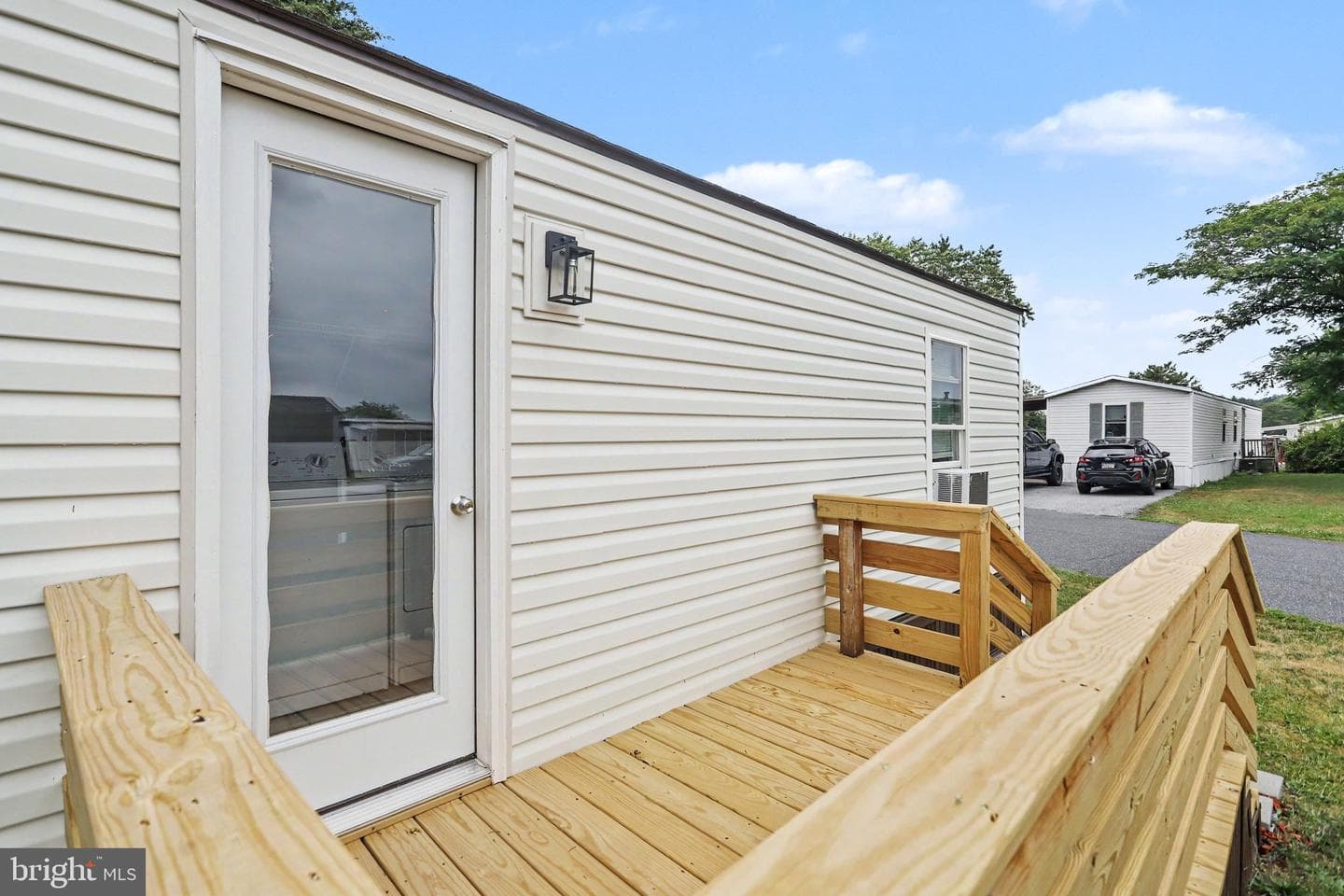 26 Davis Avenue photo 20