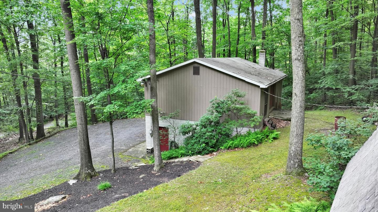 15 Ed Avenue photo 12