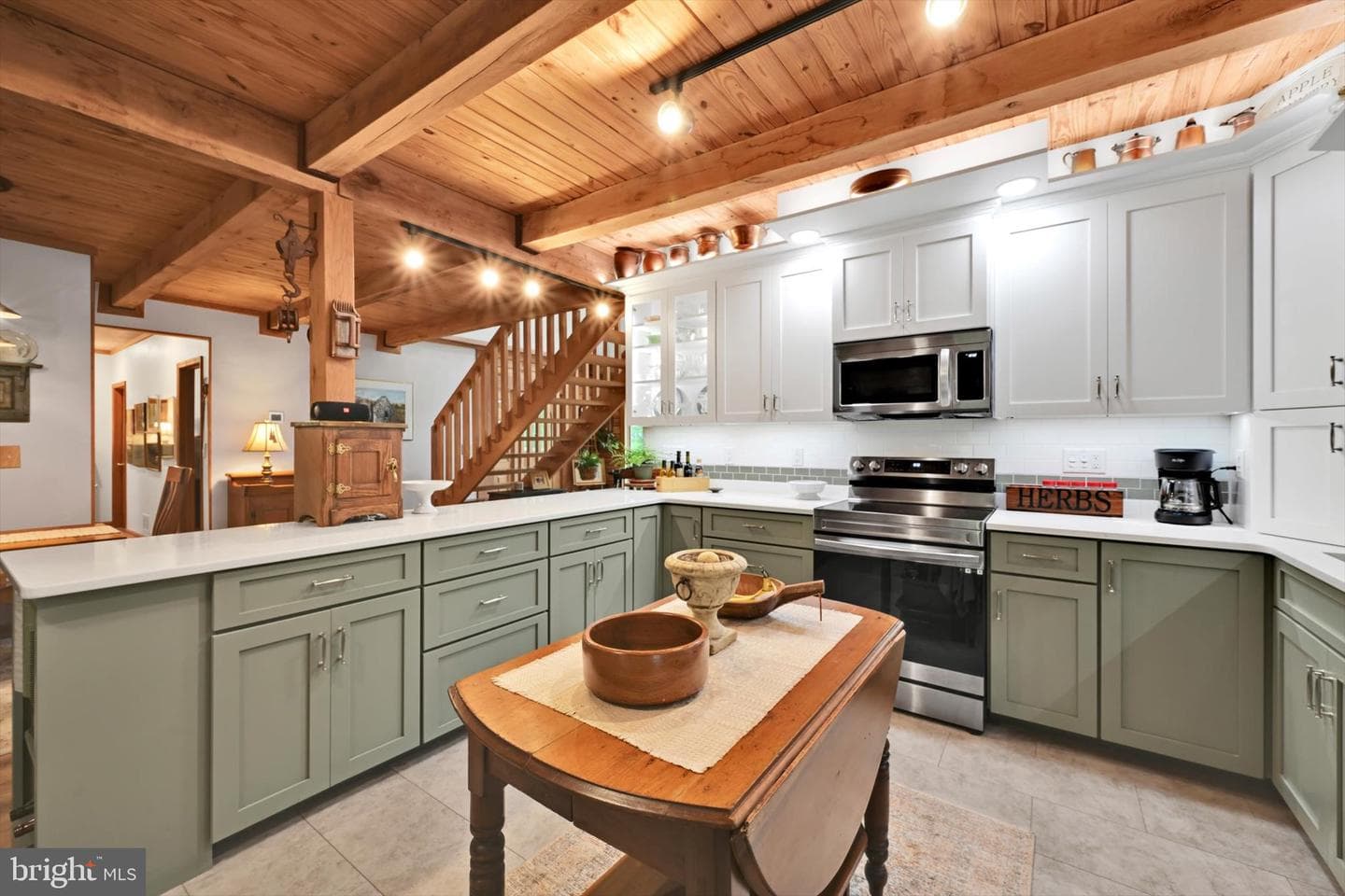 15 Ed Avenue photo 28