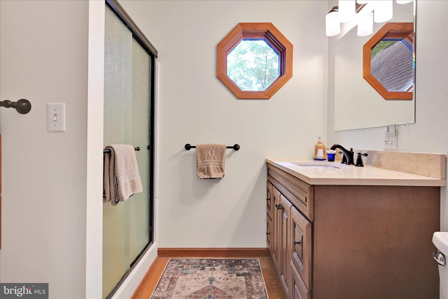 15 Ed Avenue photo 38