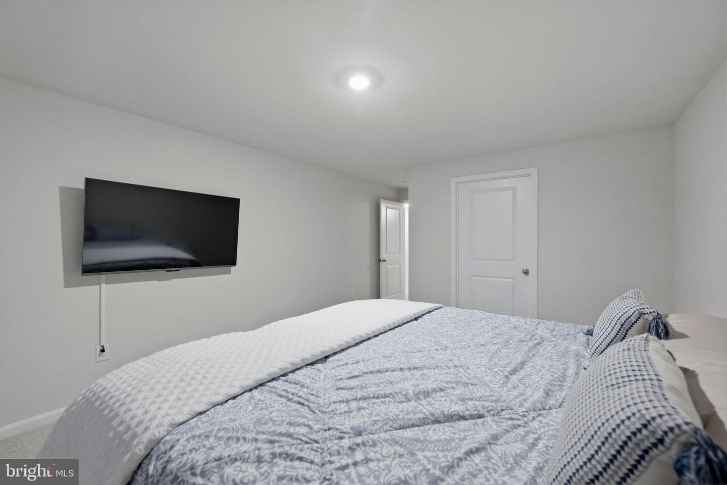 2 Charles Drive photo 77