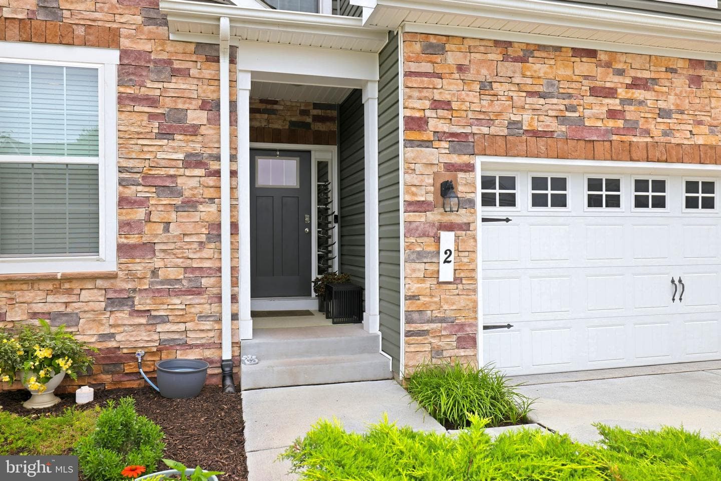 2 Charles Drive photo 9
