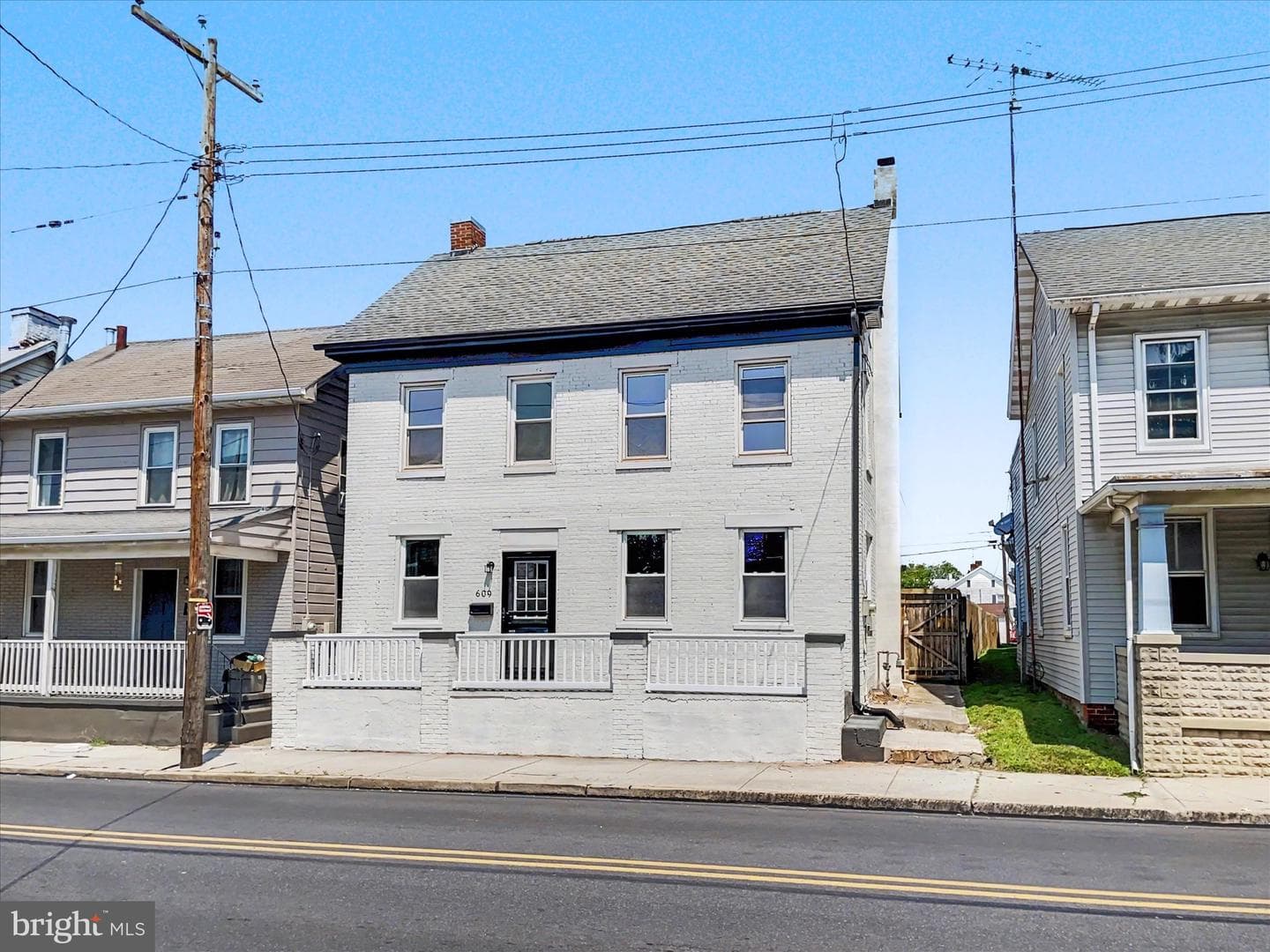 609 Main Street photo 1