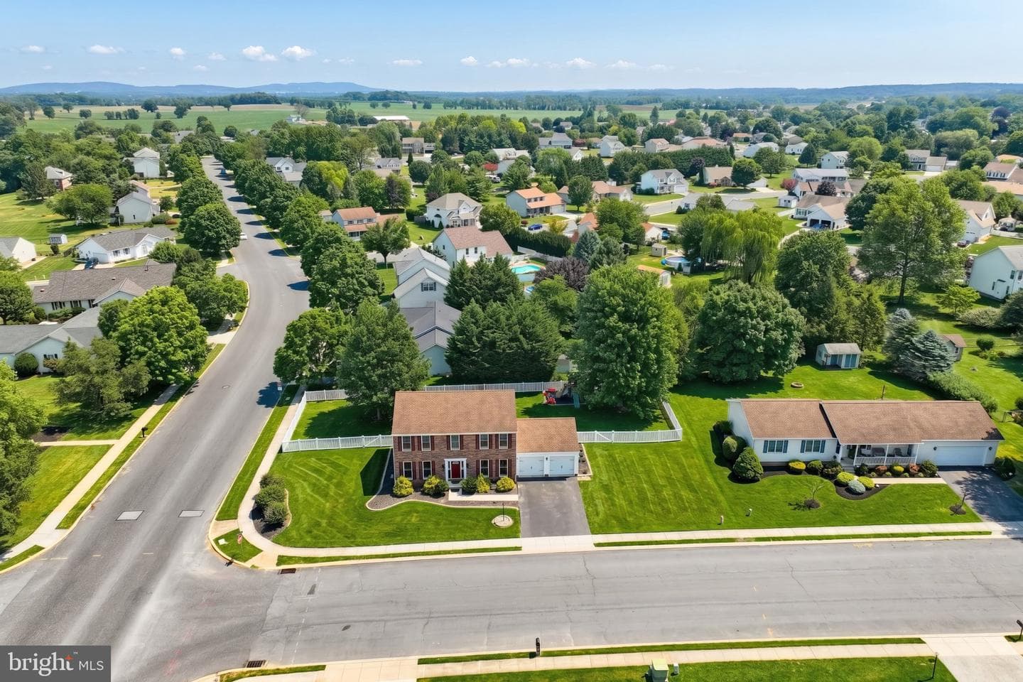 2 Wheaton Drive photo 36