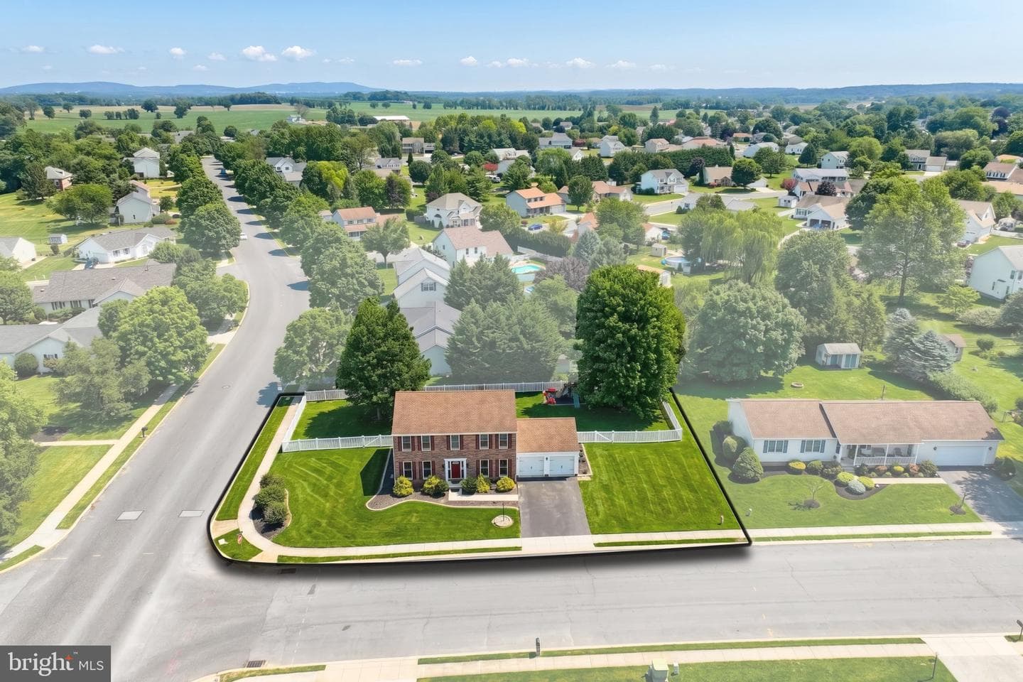 2 Wheaton Drive photo 37