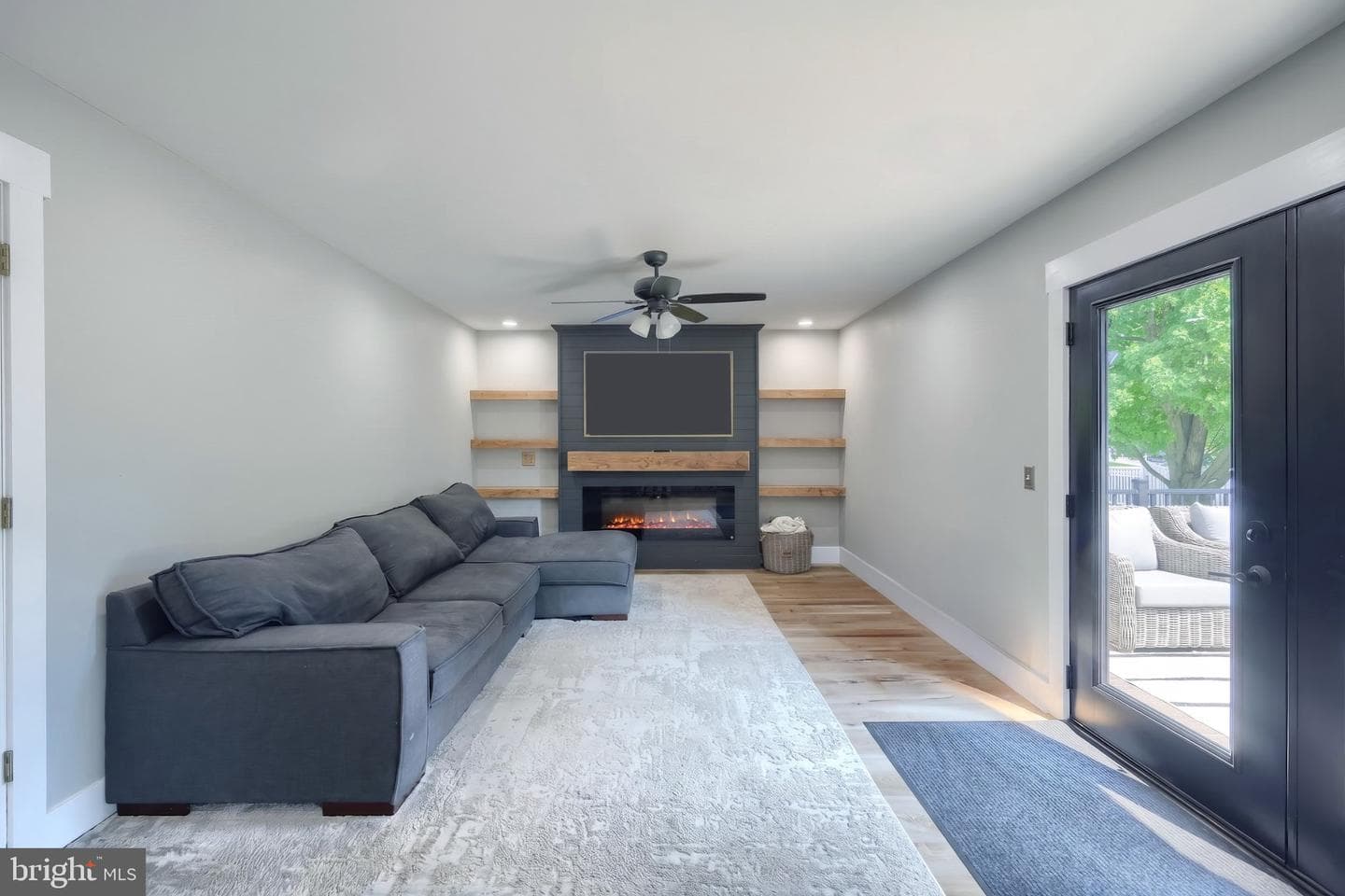 2 Wheaton Drive photo 8