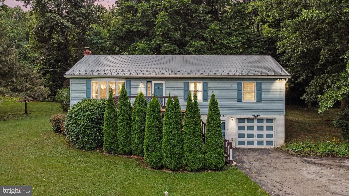 2210 Waynesboro Pike photo 1