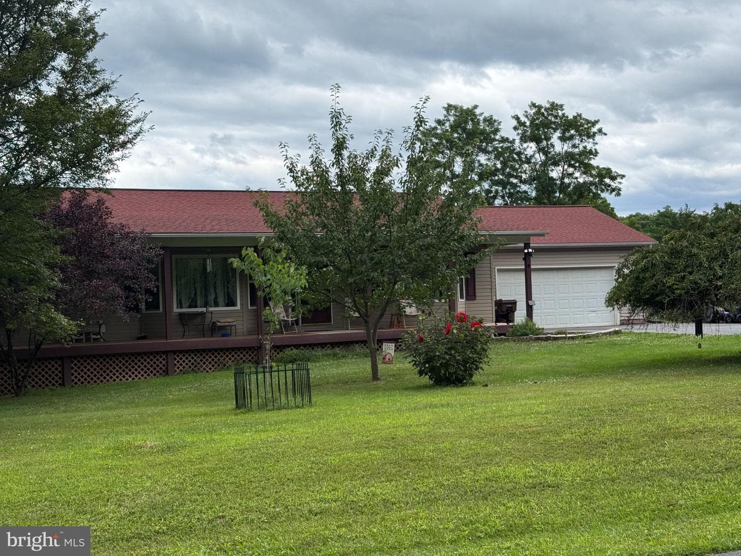 747 McGlaughlin Road photo 1