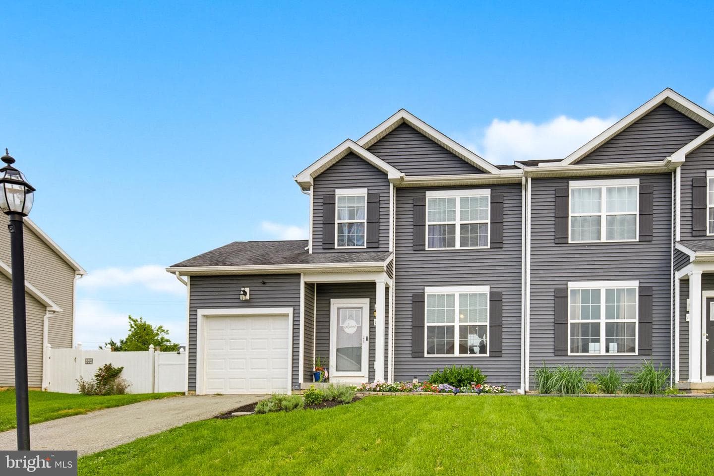 176 Skyview Circle photo 1