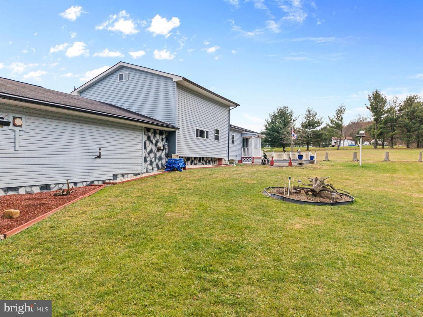 3301 Raystown Road photo 4