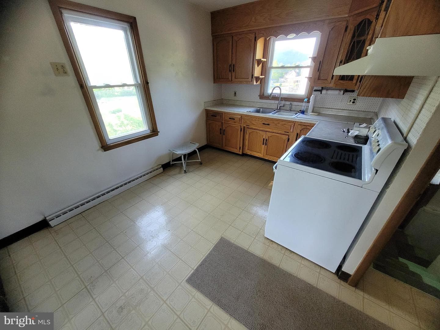 155 Hyndman Rd photo 13