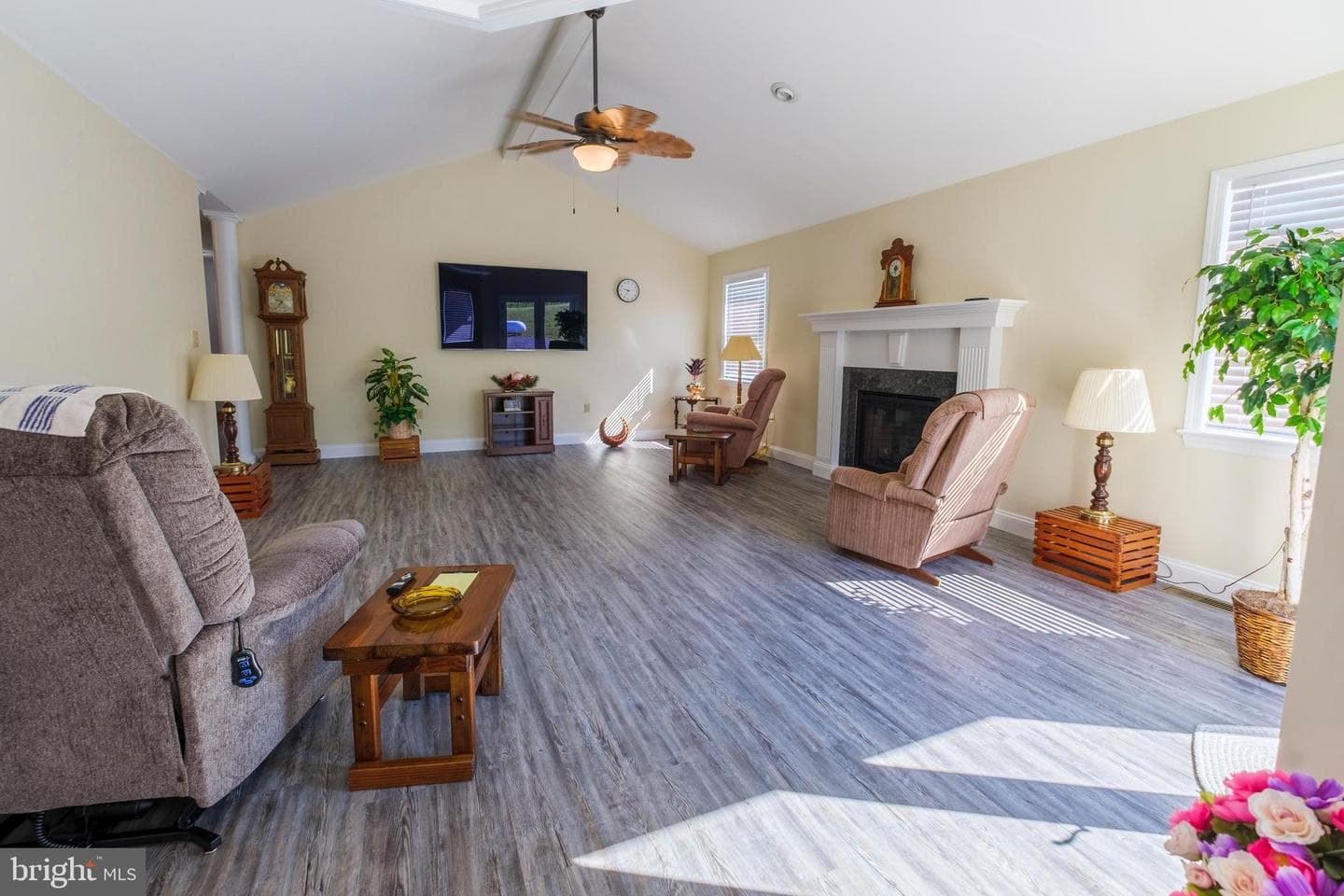 5217 Diehl Way photo 31