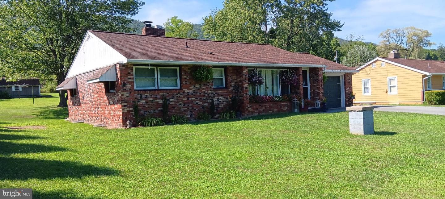 9335 Us Route 220 photo 2