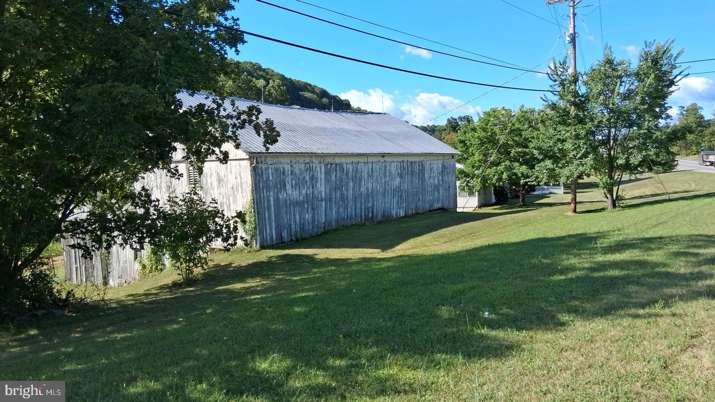 9370 Us Rt 220 photo 3