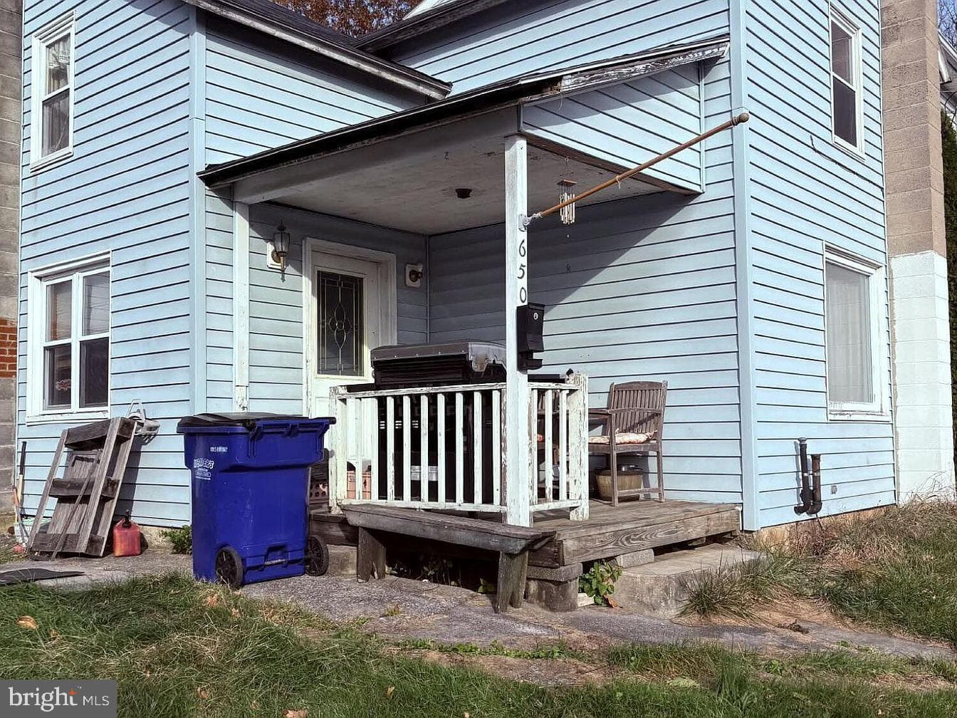650 West Street photo 3