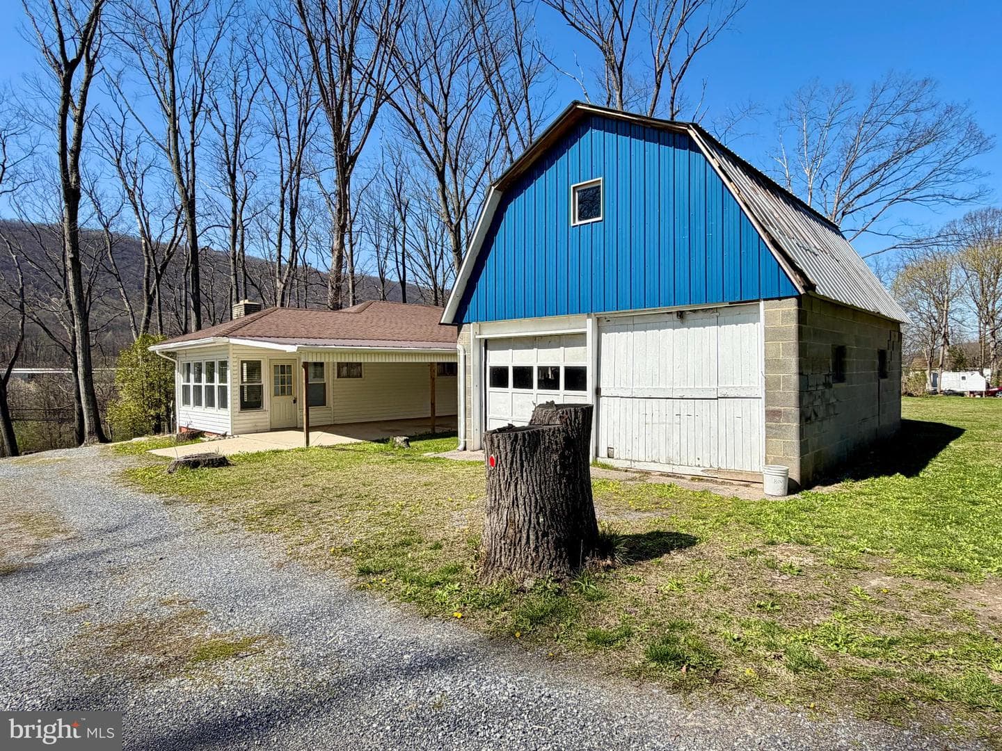 624 Raystown Road photo 12