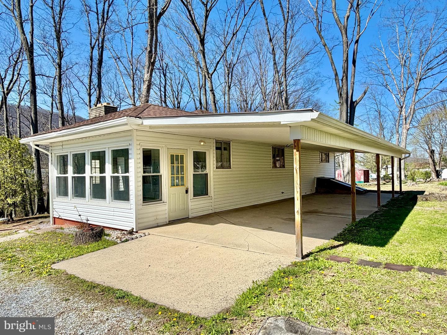624 Raystown Road photo 7