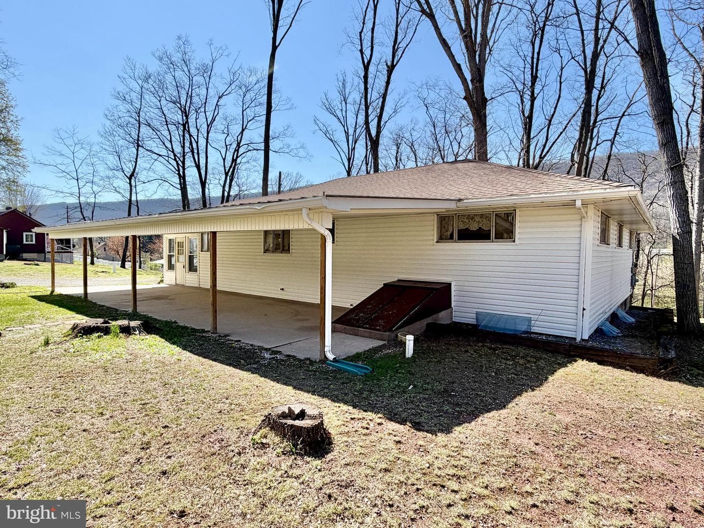624 Raystown Road photo 9