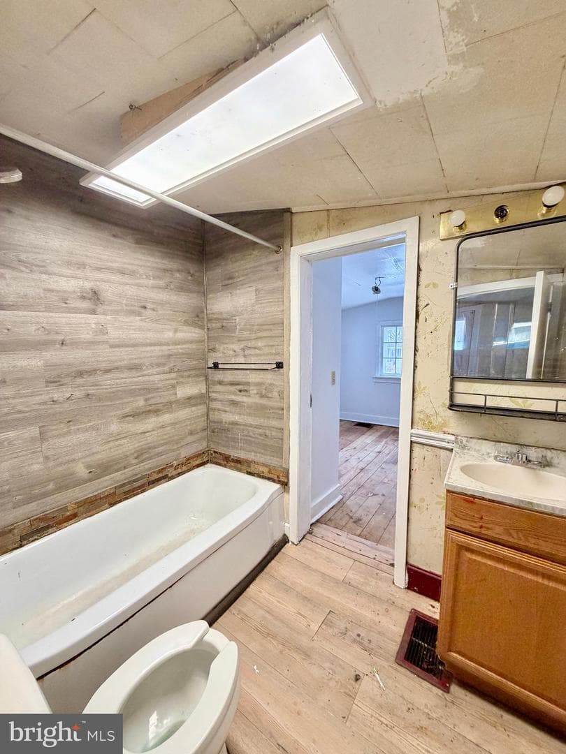 159 Erie Street photo 16