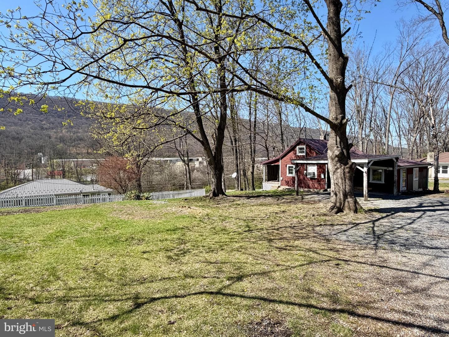 159 Erie Street photo 7