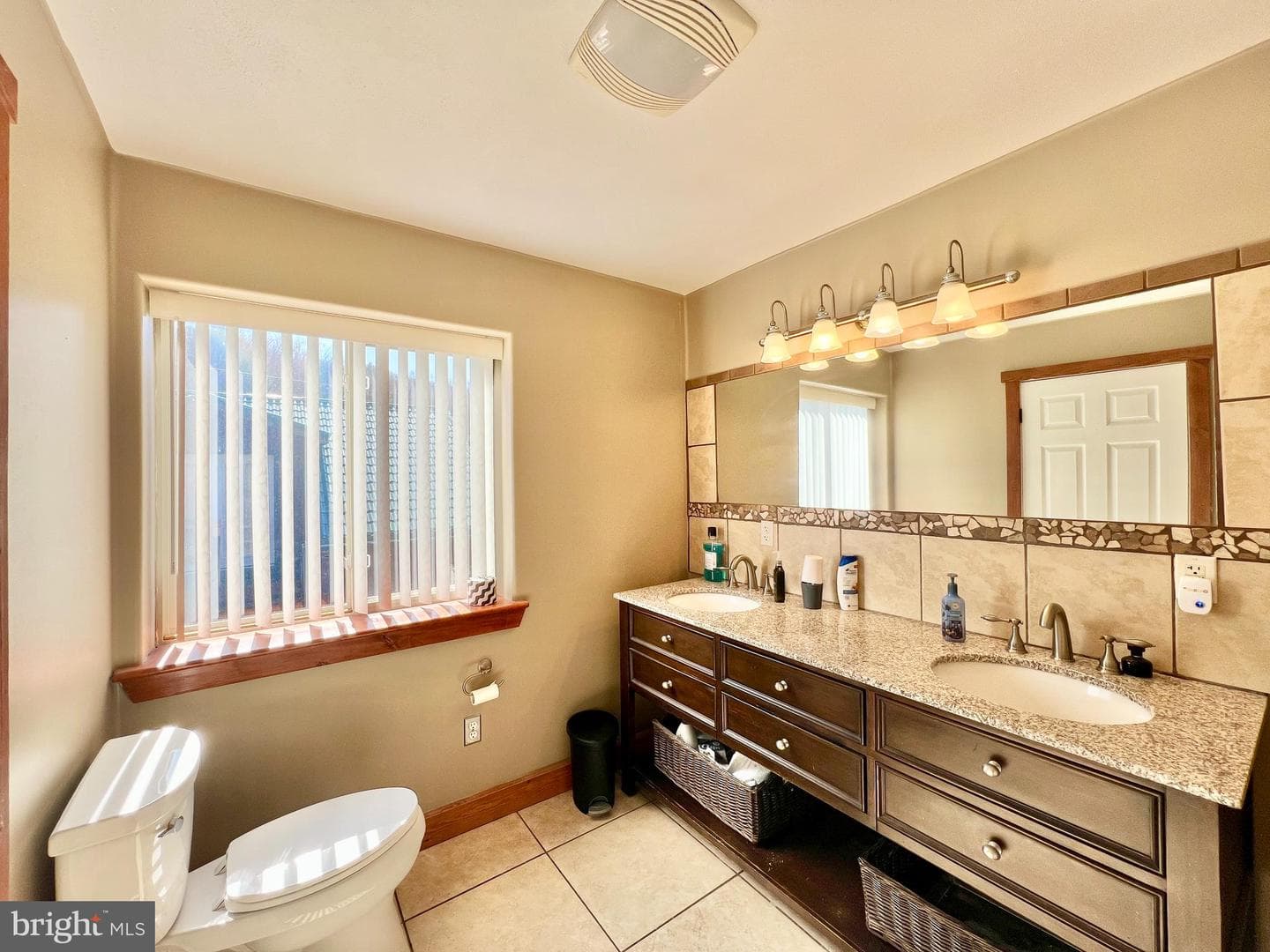 124 Long Bend Beach Road photo 48