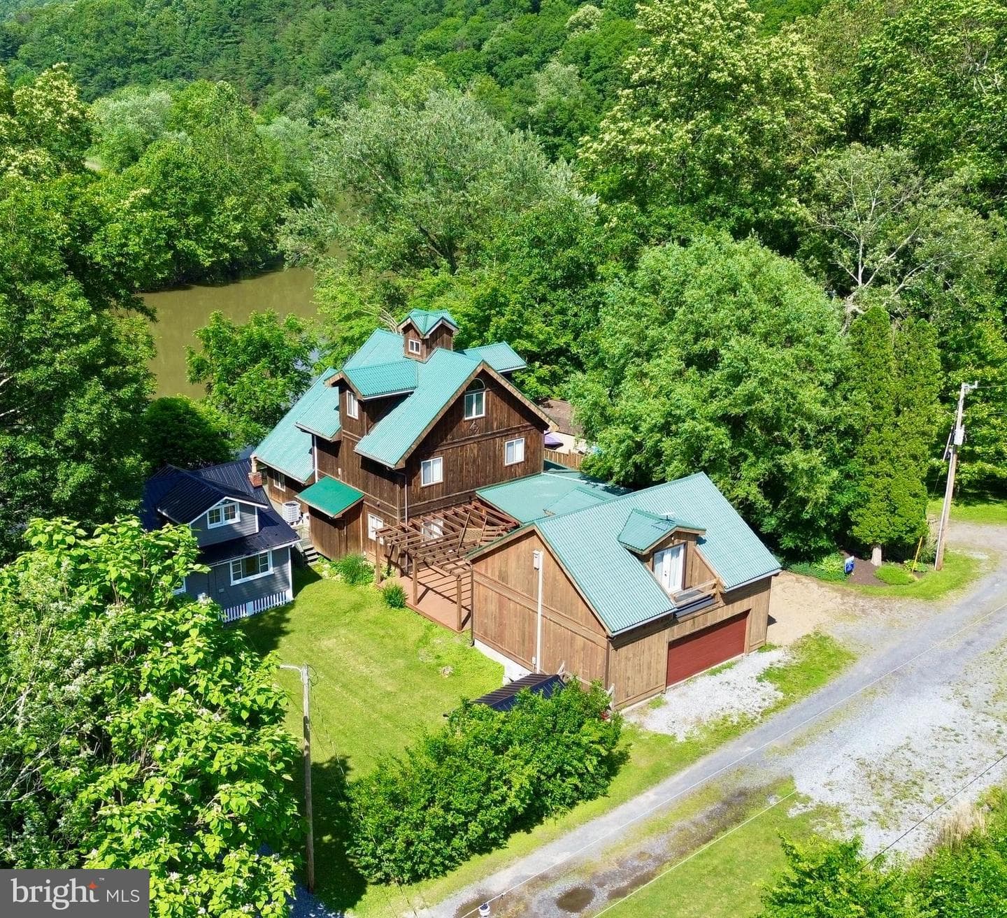 124 Long Bend Beach Road photo 5