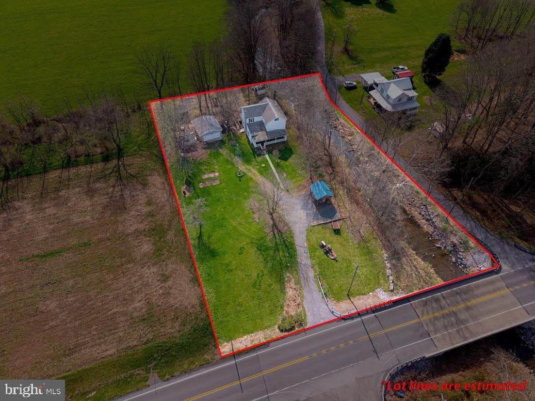 7016 Hyndman Road photo 8