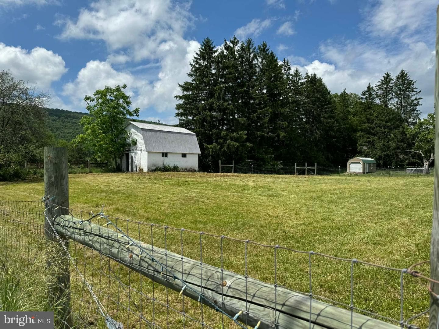 2165 Bedford Valley Road photo 16