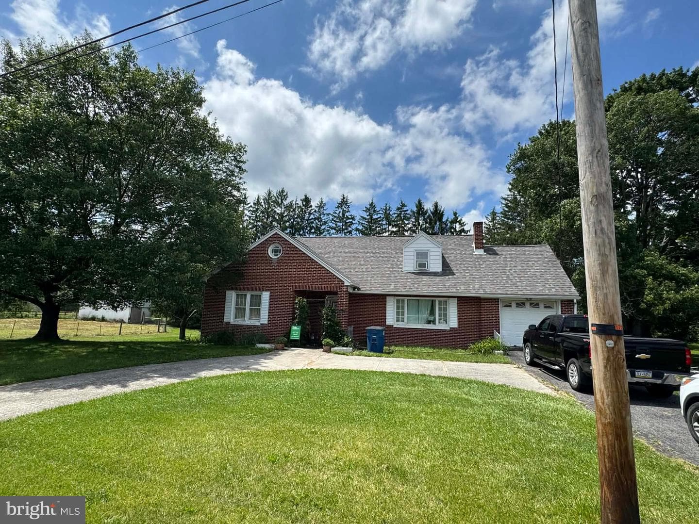 2165 Bedford Valley Road photo 2