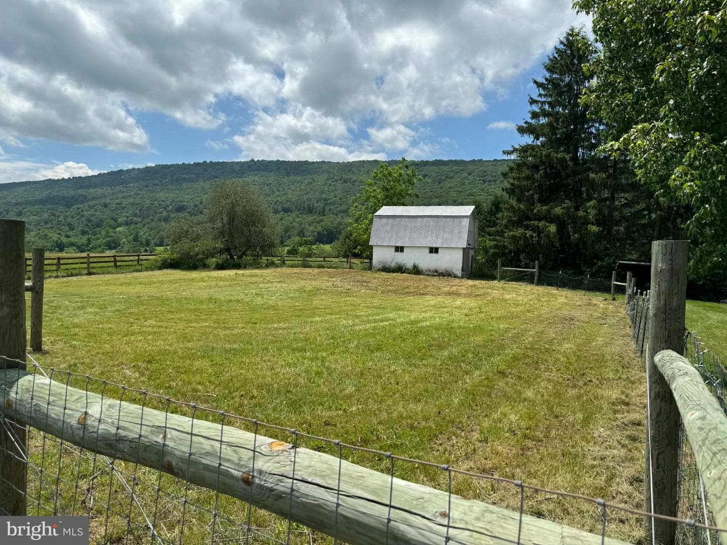 2165 Bedford Valley Road photo 24