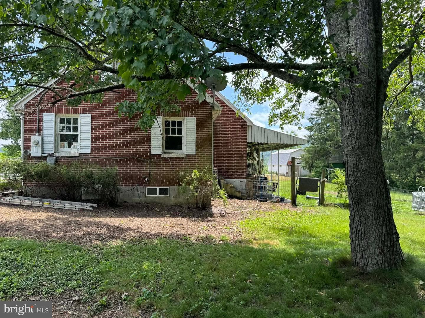 2165 Bedford Valley Road photo 7