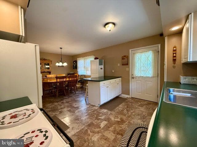 703 Spring Street photo 5