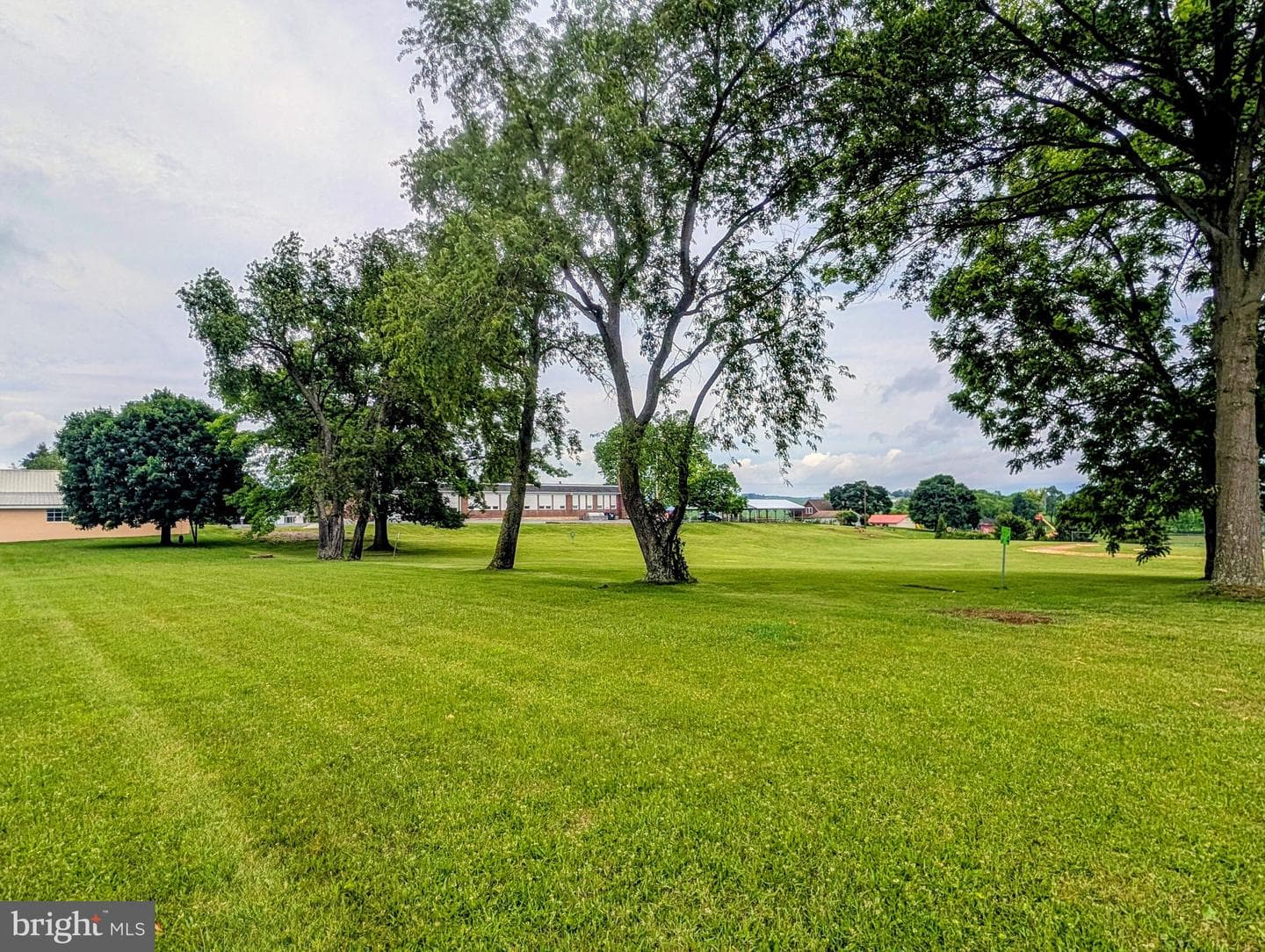 4080 Woodbury Pike photo 12