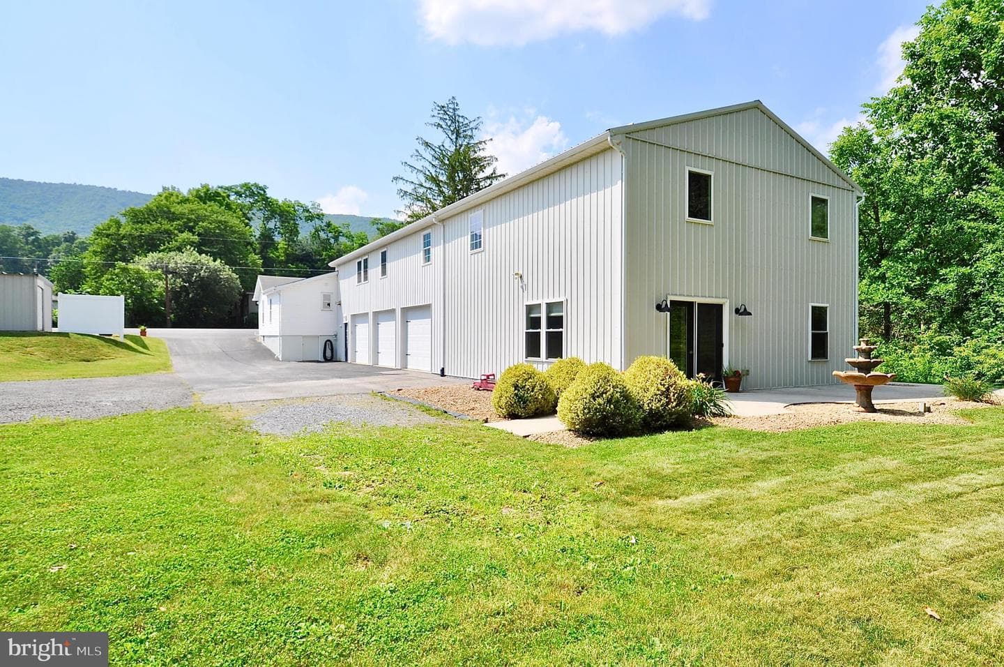 11352 Raystown Road photo 3