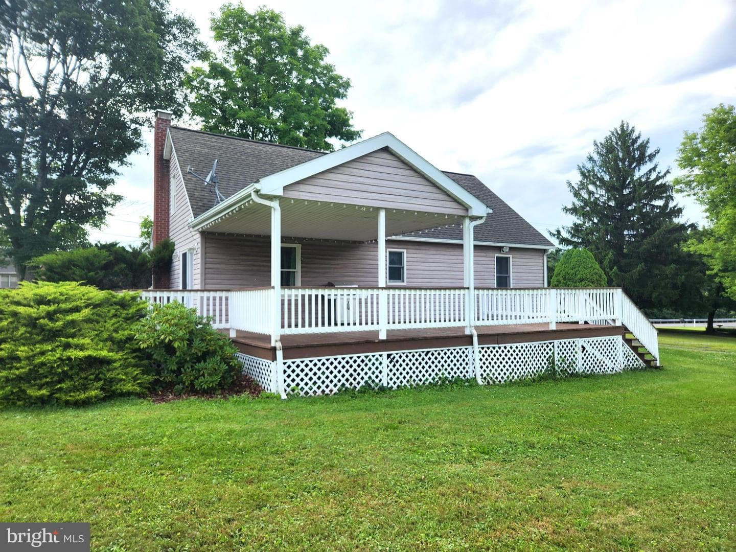 4730 Cortland Rd photo 23