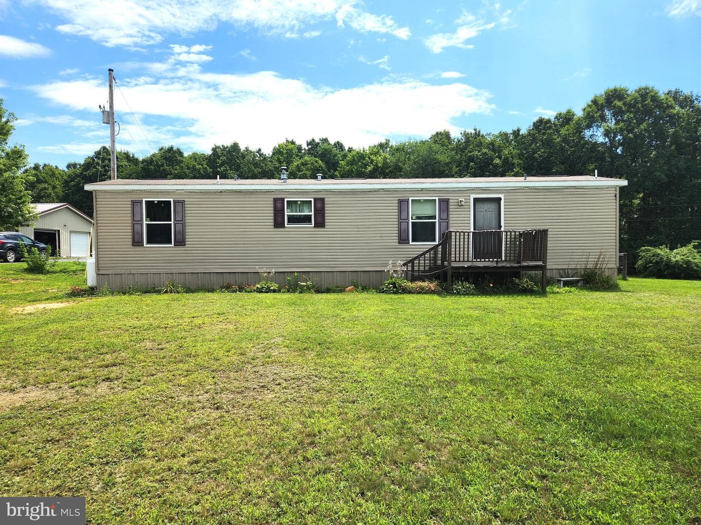 352 W Ridge Rd photo 1