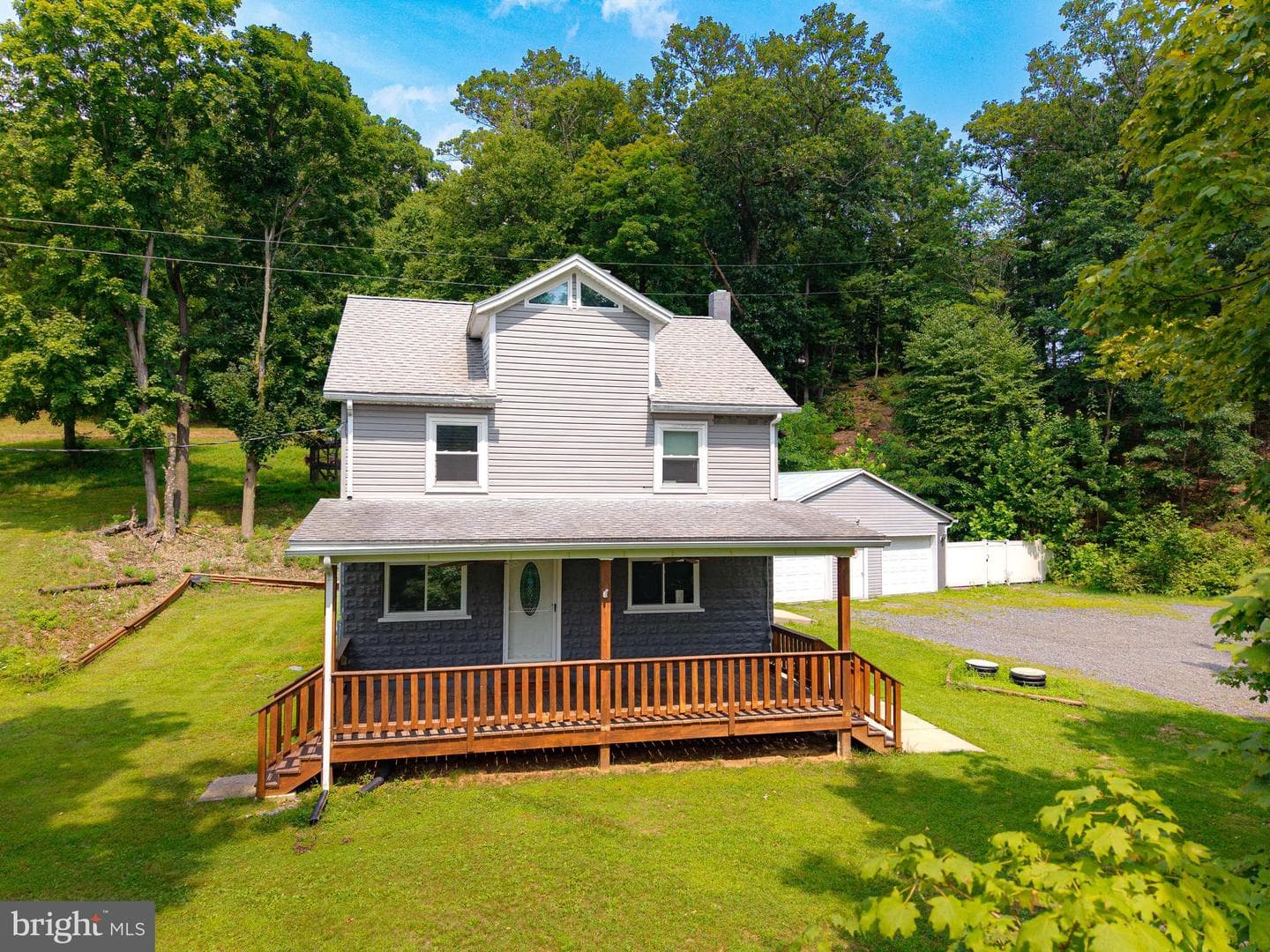 189 N Milk & Water Road photo 1